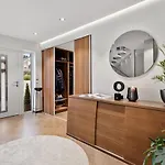 High-end Sentralt I *